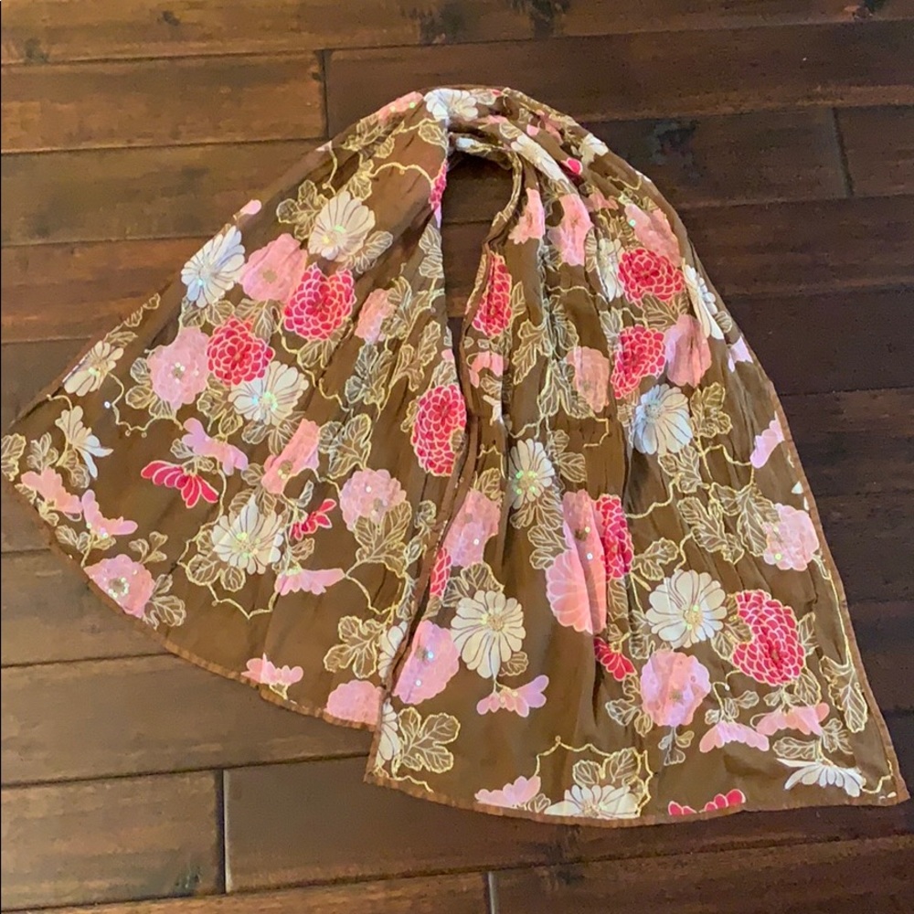 🌸Pink & brown floral scarf w/ sequin details 🌸